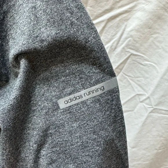 Adidas Running Gray Lightweight Jacket Size Medium - Picture 8 of 11